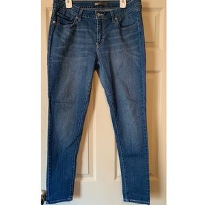 Levi skinny jeans